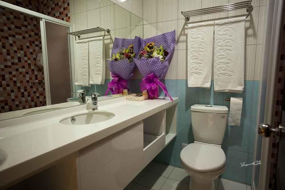 Chang Ti Metropolis Commercial Hotel Čung-li Exteriér fotografie