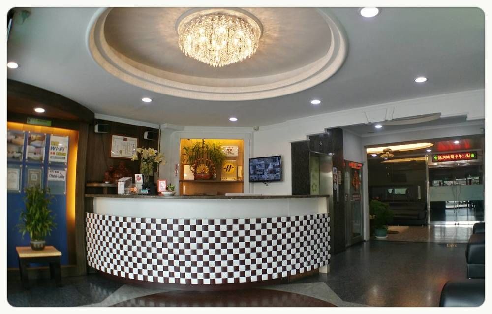 Chang Ti Metropolis Commercial Hotel Čung-li Exteriér fotografie
